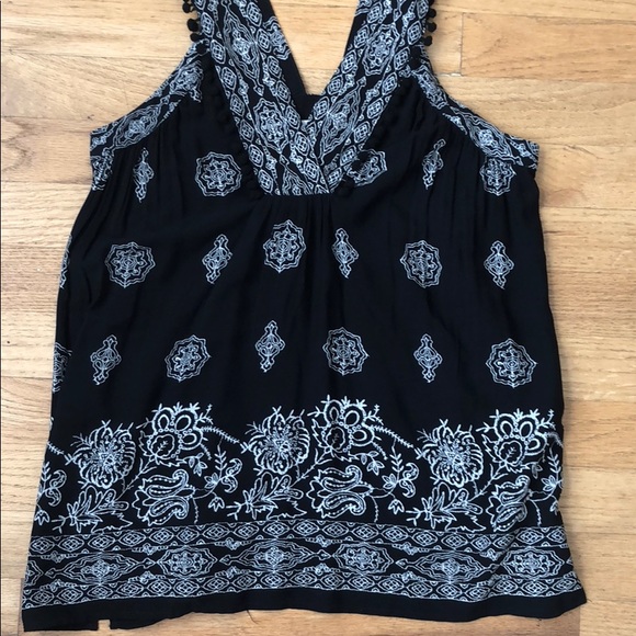 Black & white shirt - Picture 3 of 6